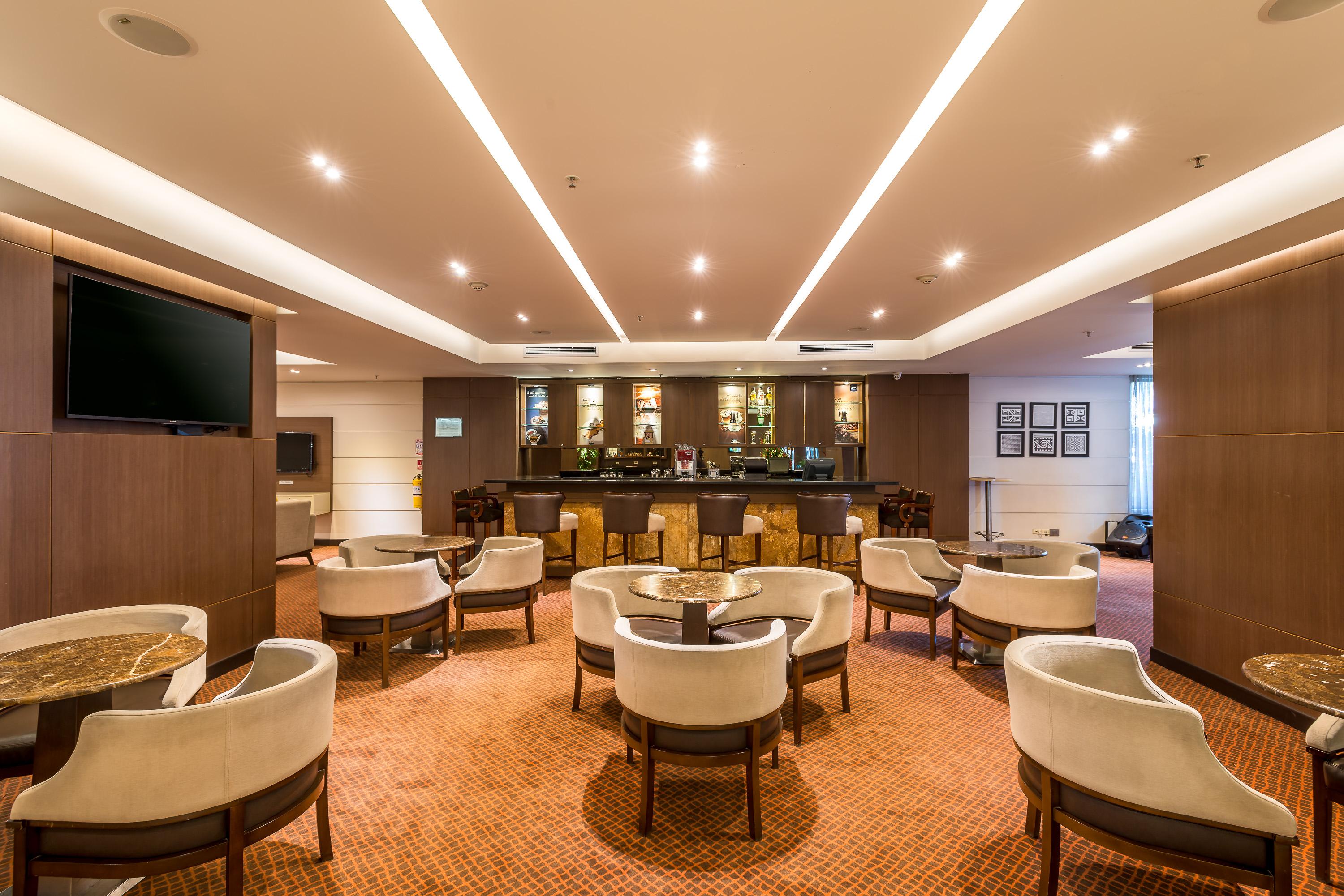 Hotel Dann Carlton Bogota Exterior photo The Royal Orchid Lounge at Suvarnabhumi Airport