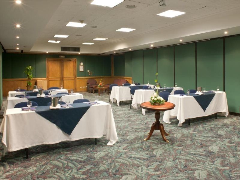 Hotel Dann Carlton Bogota Exterior photo The Green Room