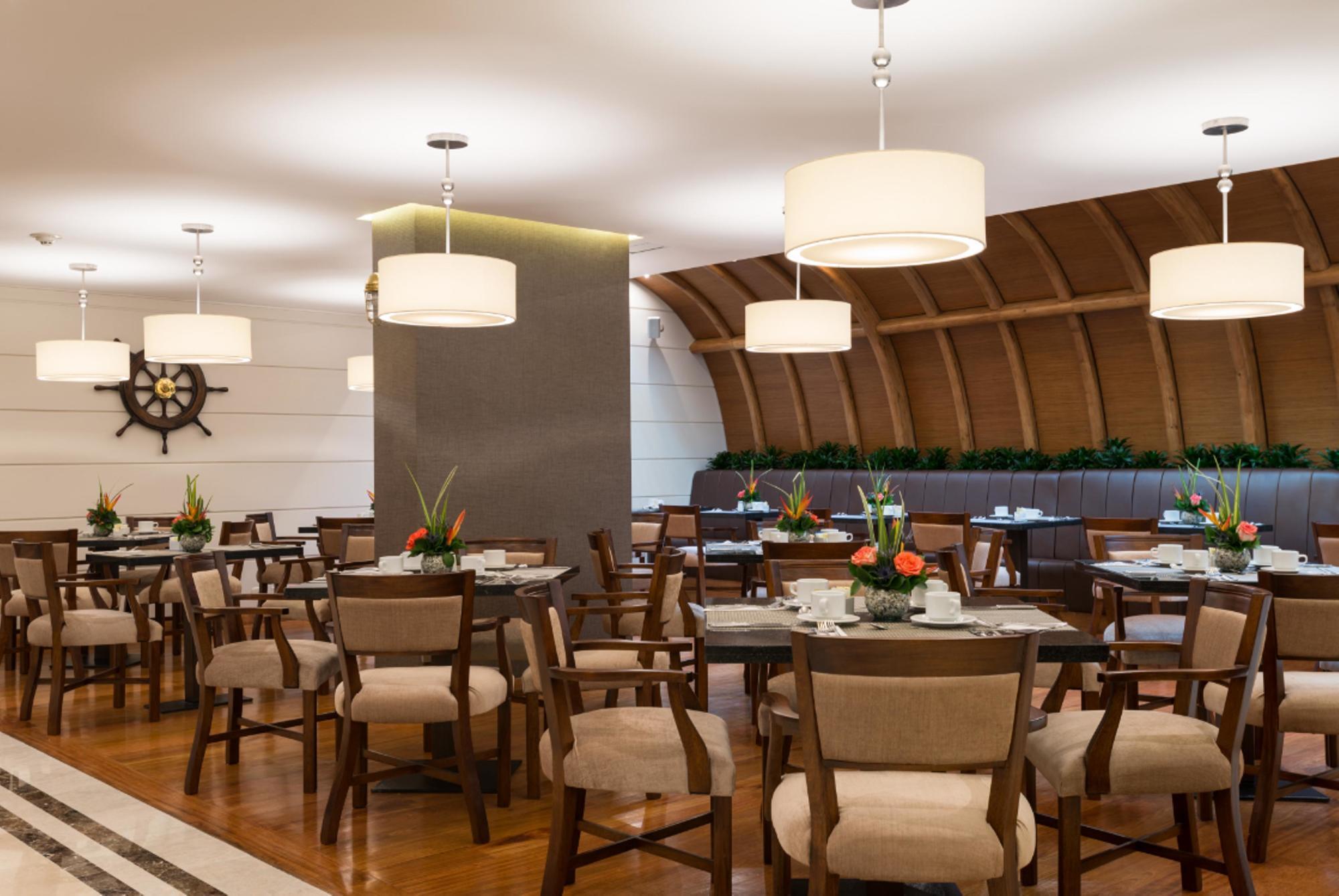 Hotel Dann Carlton Bogota Exterior photo The interior of the restaurant